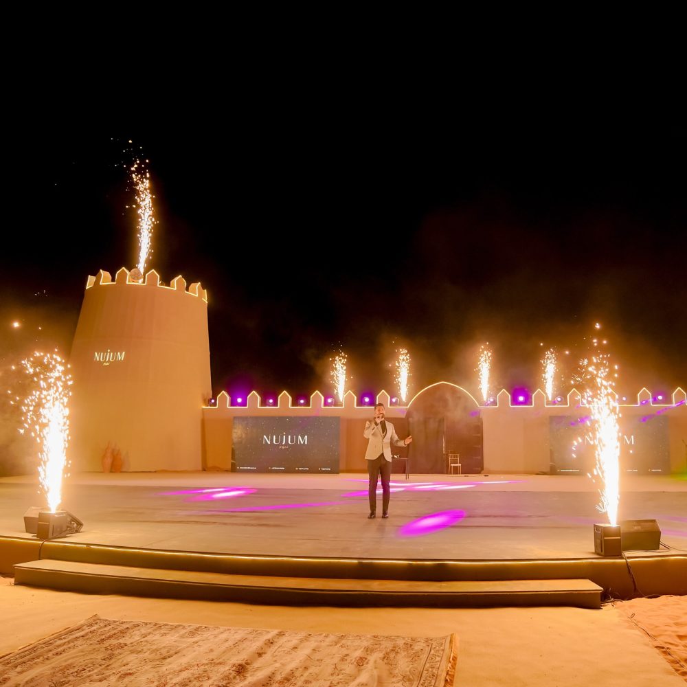Live singing at Nujum Desert Camp, Sunset safari experience