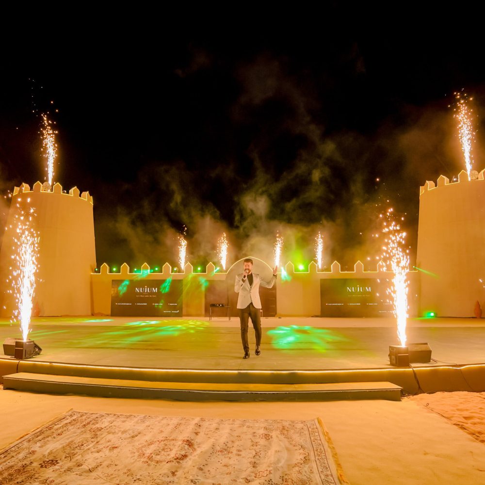 Live Singing at Nujum Desert Camp